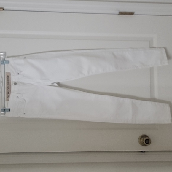 Pookie Loves Sebastian Denim - Pookie Loves Sebastian Size Jrs. 1 White Skinny Jeans, Excellent Used Condition